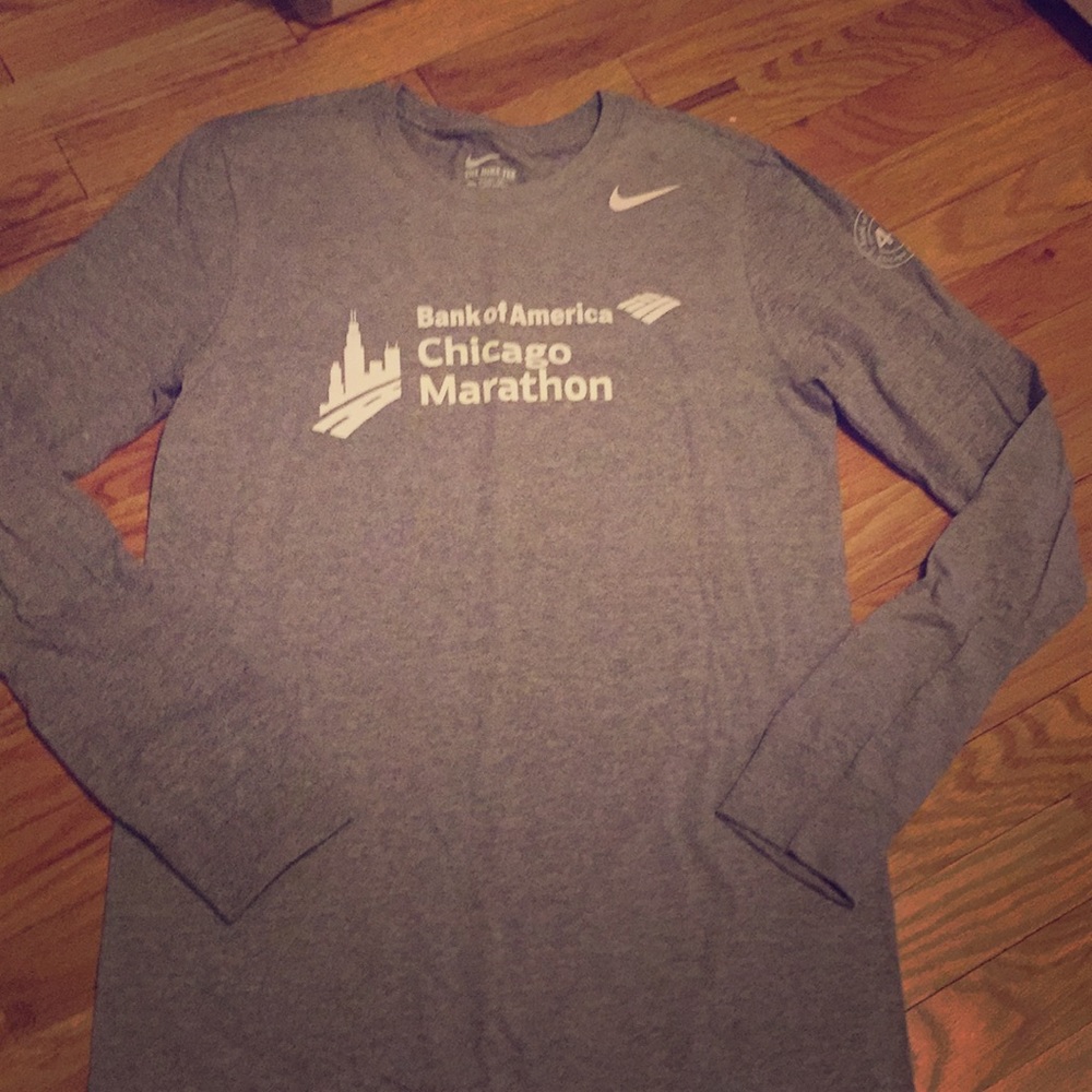 Nike- Bank of America Chicago Marathon LS tee SM